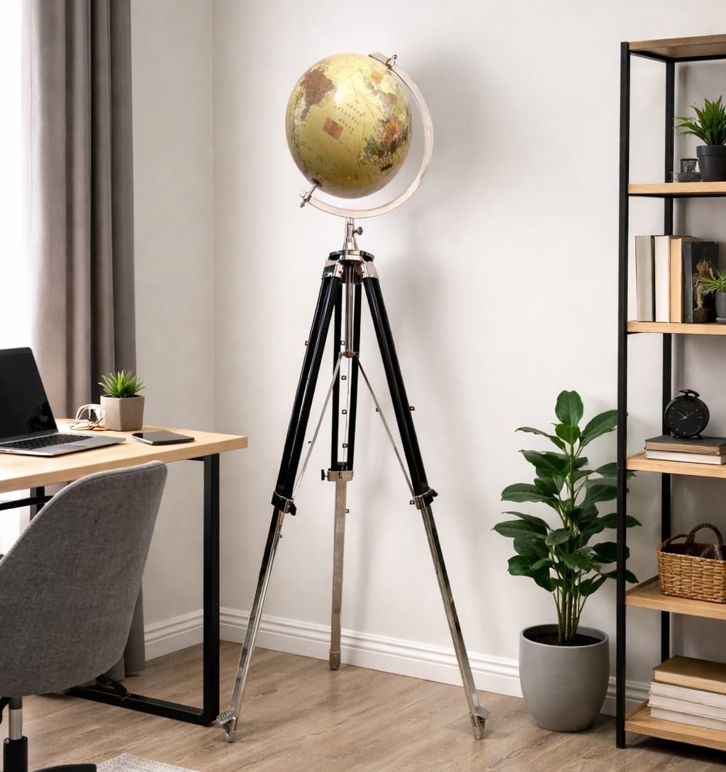 Globes collection at NauticZen